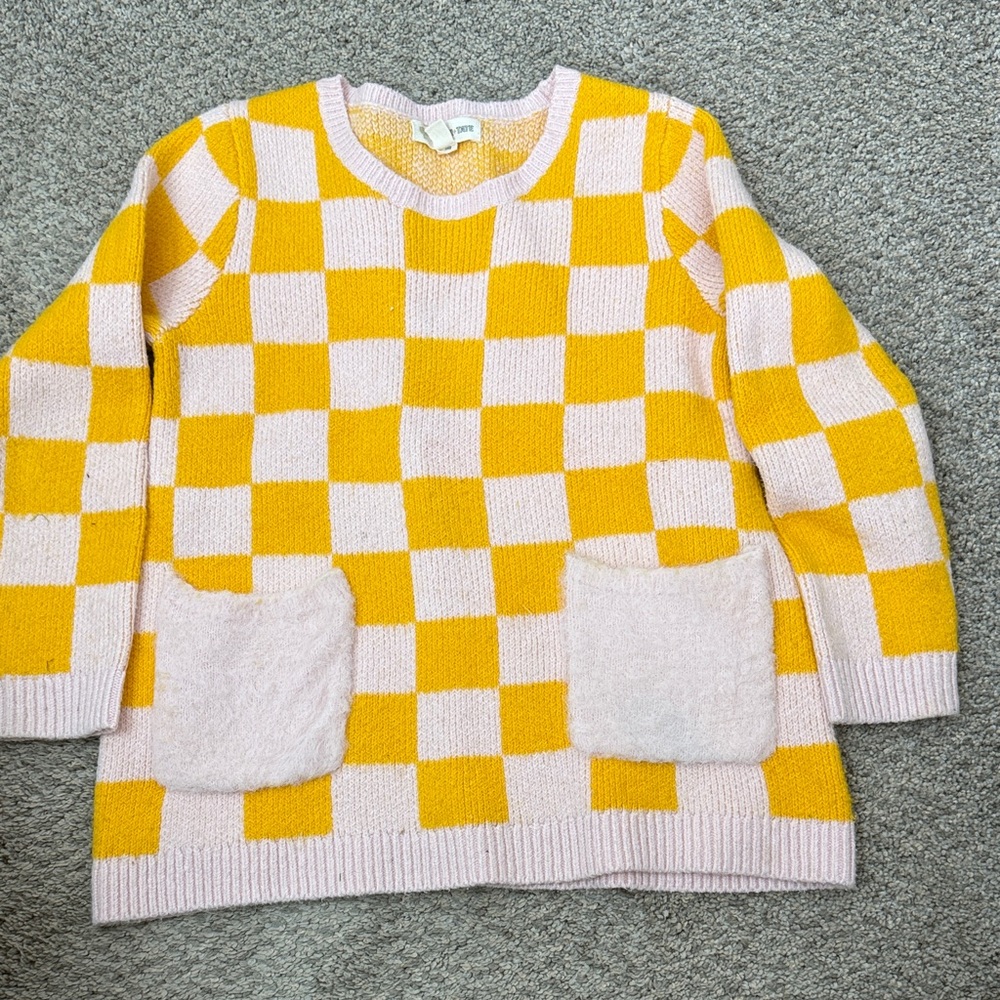 Tucker + Tate Checkerboard Knit Sweater in Yellow & Light Pink